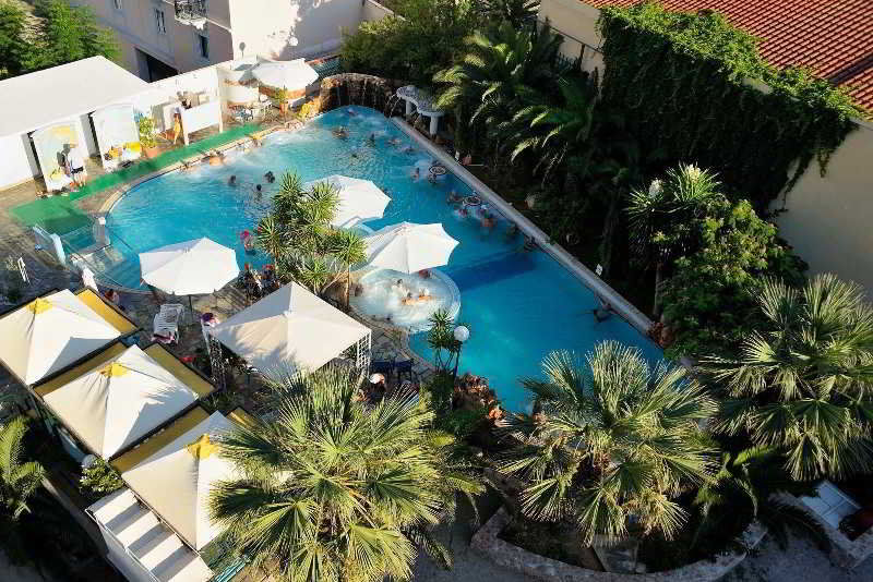 Kentrikon Hotel & Spa 루트라 에디프수 외부 사진